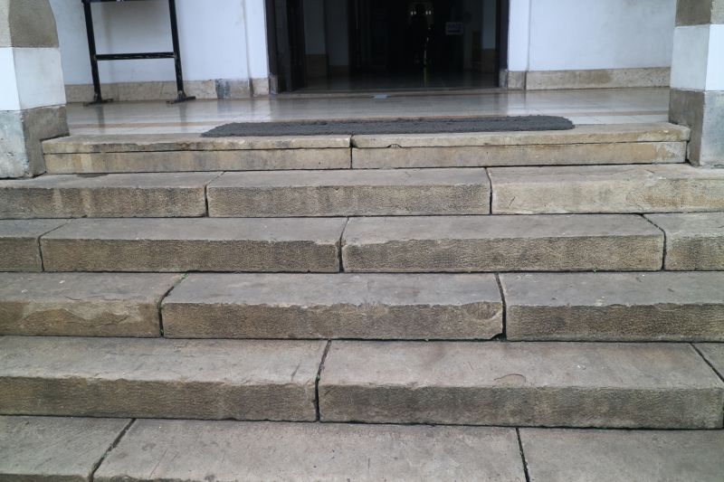 Concrete Stairs Repair in Des Moines, IA